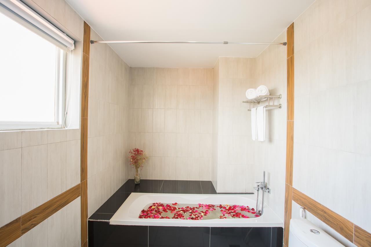 Kuch Oudom Hotel Phnom Penh Eksteriør bilde