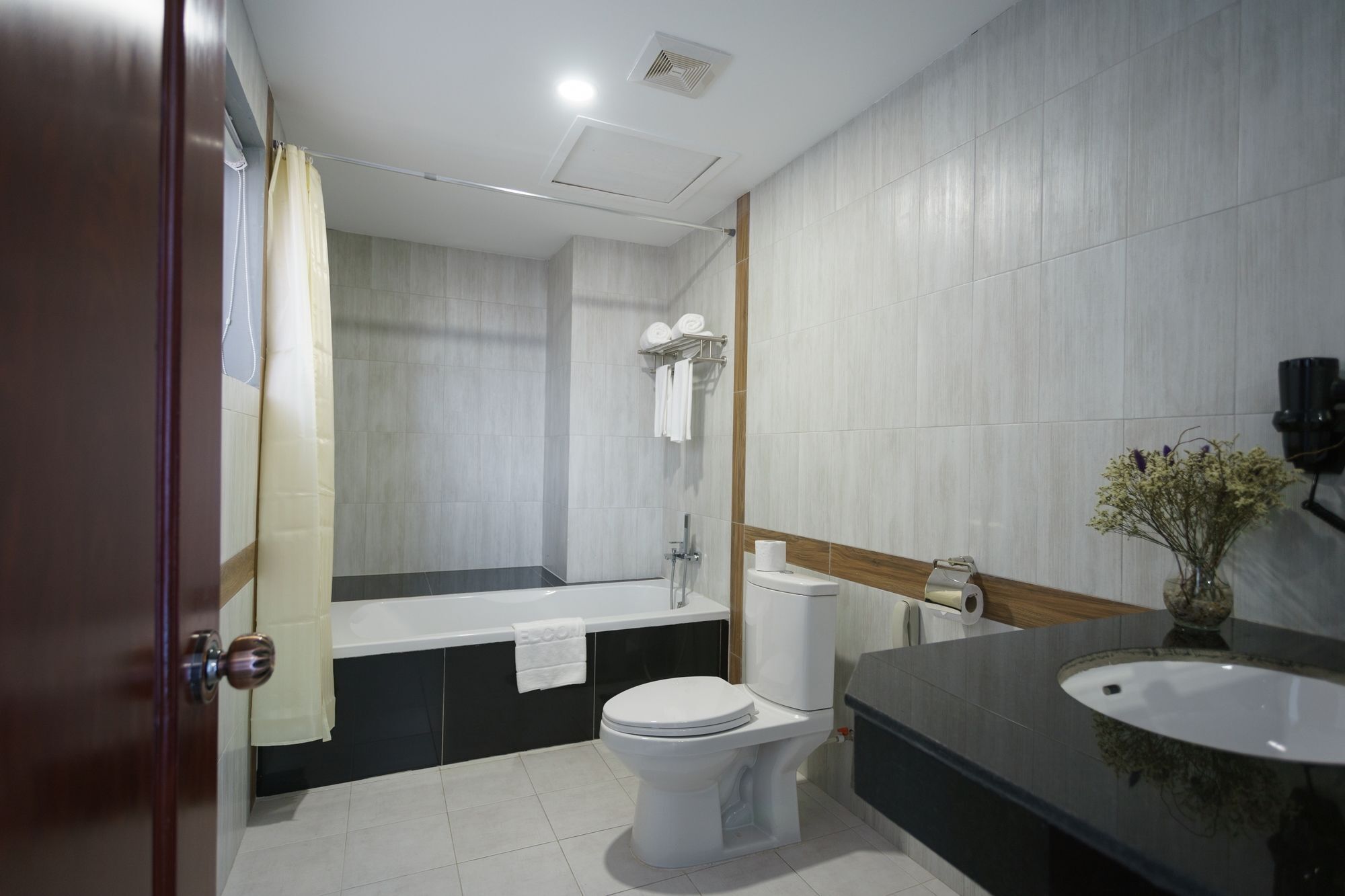 Kuch Oudom Hotel Phnom Penh Eksteriør bilde